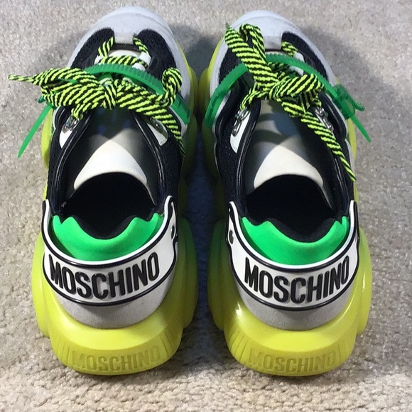 Moschino, made in Italy - Picture 5 of 7